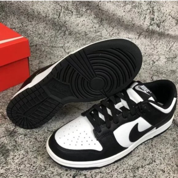 Nike Dunk Low Black and white panda - Picture 2 of 8